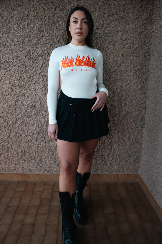 Body FOB Flames white